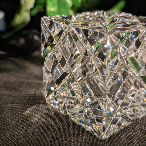Large 4" Cube Vintage French Heavy Deep Cut Solid 24% Lead Crystal Paperweight - Picture 6 of 7